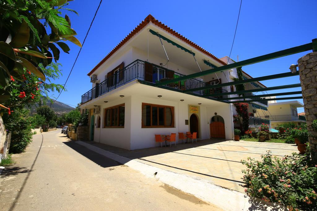 Maistreli Hotel Apartments Stoúpa Exteriér fotografie